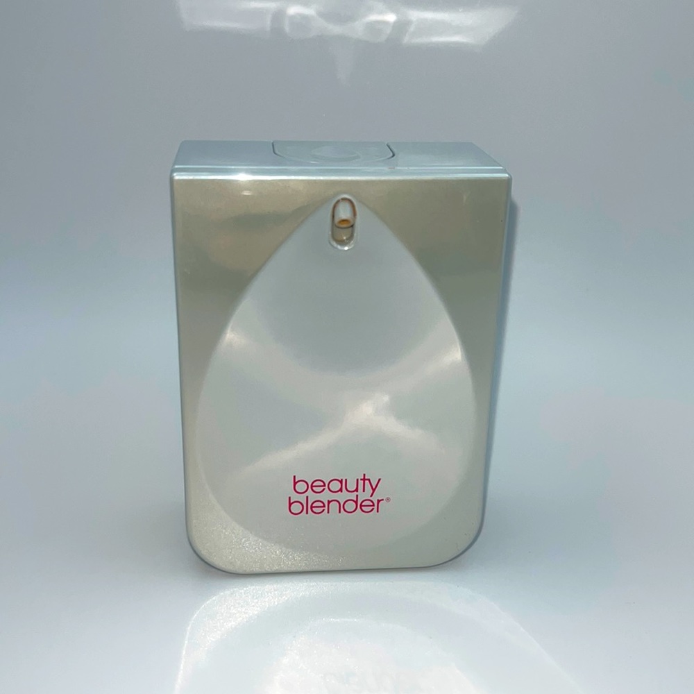 Beauty Blender Bounce liquid whip foundation color 3.30 w